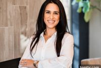 Roxy Diamond: The Trifecta of Real Estate, Legal, and Financial Acumen