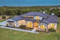 Rancho Ladera: Ample Room, Right Where You Need It