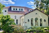 Preservation Dallas Teams Up for Greenland Hills Centennial Home Tour
