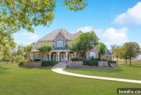 Weatherford’s New Coastal Vibe: Cape Cod Architecture