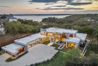 Modern Lake Grapevine Your Everyday Home Your Waterfront Retreat