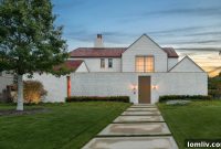 Chad Dorsey’s European Soft Contemporary Unlocks Dallas’s Economic Insights