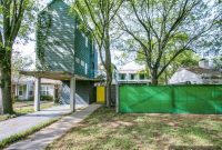 University Park’s Retro-Futuristic Contemporary