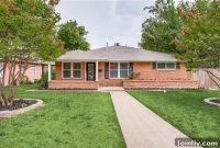 Oak Park Estates Midcentury Ranch: Expansive Living for Just Over 300K