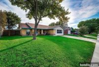 Grand Prairie Midcentury Classic with a Reimagined Garage
