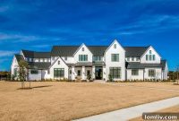 Martha Stewart’s Ideal Heath Modern Farmhouse