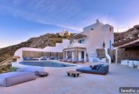 Sun Drenched Mykonos Paradise Awaits