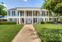 Moss Haven Colonial: Green Pastures, Tall Tales