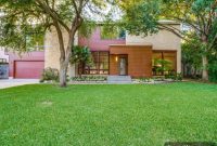 Bluffview Gem: Family-Ready & Surprisingly Attainable