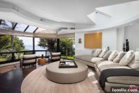 Malibu Splendor: Panoramic Ocean & Garden Oasis