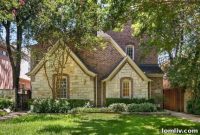 Back-to-School Breeze: Walk to HP Schools from Your Spacious Family Home