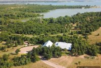 Rocky Creek’s Bespoke Retreat: Where Seclusion Meets Unexpected Grandeur