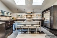 Timeless 1971 Ranch Radiates Contemporary Sophistication