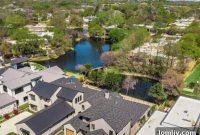 Opulent Waterside Haven at Forest Home