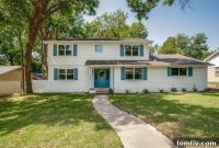 Lake Highlands Stunner: Uncluttered Design Redefines Expectation