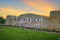 Pinnacle of Lakeside Luxury at Heath Golf and Yacht Club