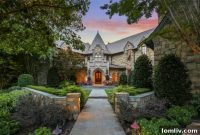 Secluded Elegance Vaquero’s English Inspired Estate Awaits Harry and Meghan