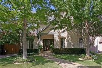 Highland Park English Tudor: A Fusion of Heritage and Innovation in an Unbeatable Location