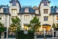 An Uptown Brownstone Oasis of Calm