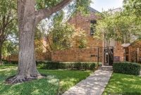 Designer Barry Williams’ Home: Million-Dollar Look, Affordable Reality