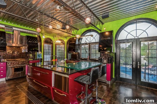 Industrial Kitchen Design, Exposed Beams, Unique Home Features