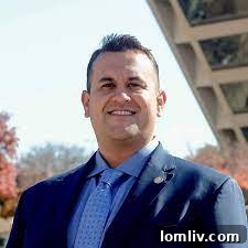 Portrait of Dallas Councilman Adam Bazaldua