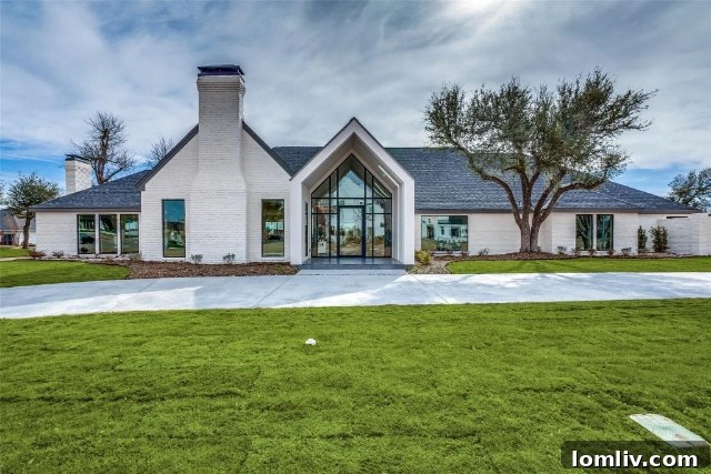 Reinvented Ranch Home Exterior