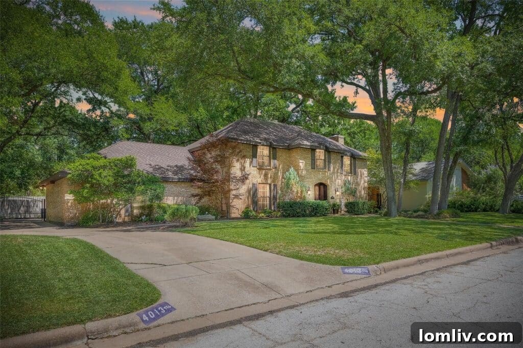 Overton Park's Verdant Retreat: A Blissful Haven for Family & Festivities 2 Overton Park'ta Huzurlu Bir Ev: 4013 Inwood Road'da Zamansız Zarafet