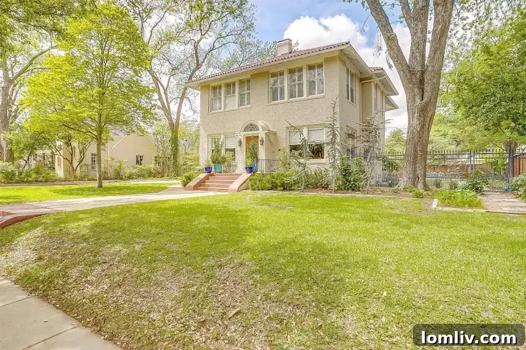 Fort Worth Berkeley neighborhood historic home exterior