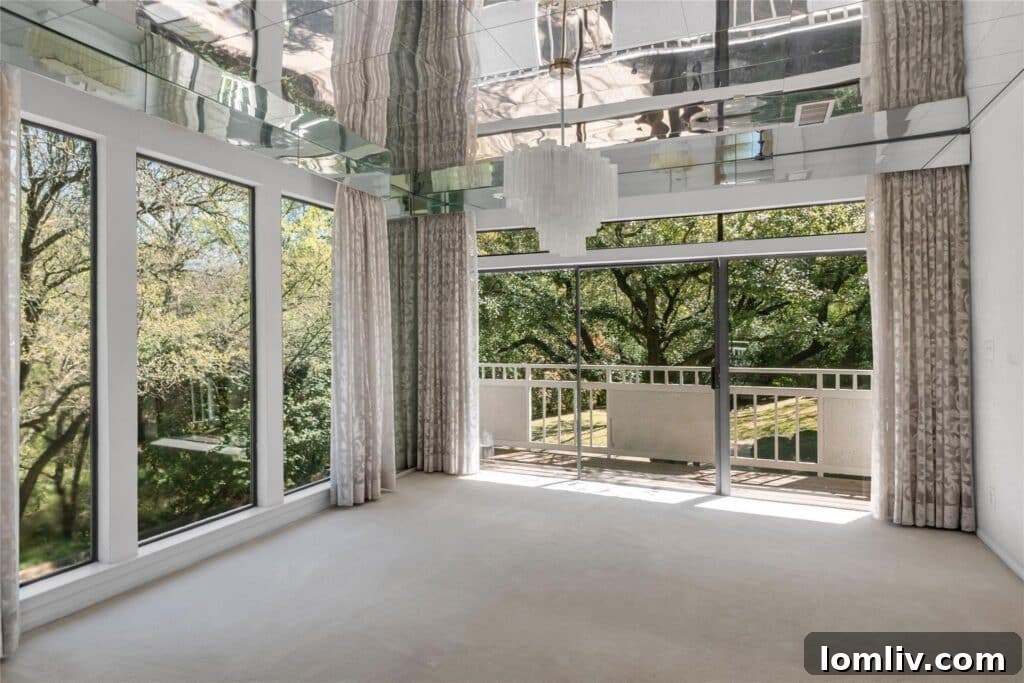 Nash Estate Dining Room with Mirrored Ceiling