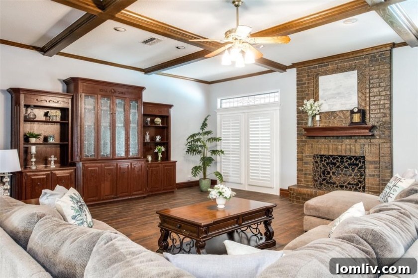 This Canyon Oaks Home: The Argyle Standard of Seamless Living 6 Elegant Dining Area in Canyon Oaks Home