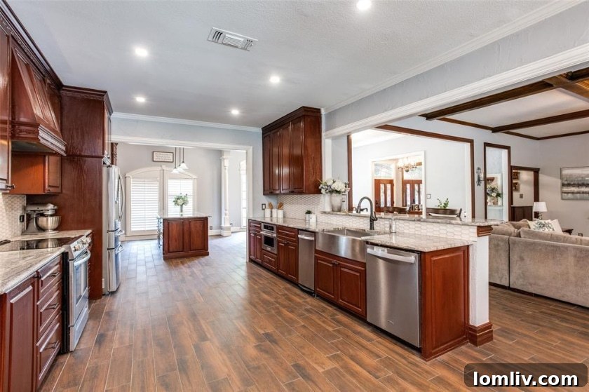 This Canyon Oaks Home: The Argyle Standard of Seamless Living 8 Canyon Oaks Master Bedroom Interior