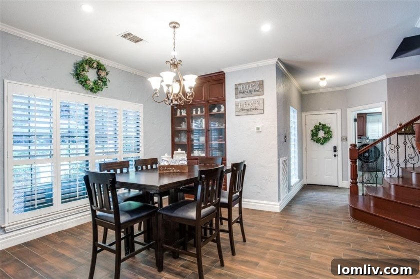 This Canyon Oaks Home: The Argyle Standard of Seamless Living 9 Canyon Oaks Elegant Bathroom Design