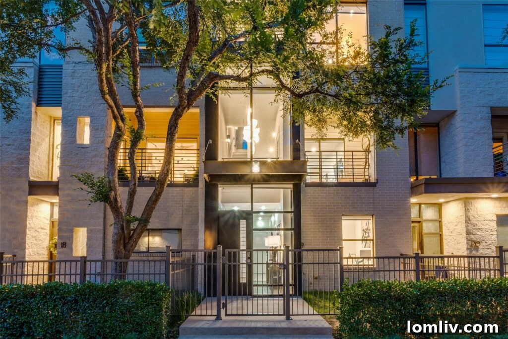 Modern exterior of a luxurious townhome-style condo in Dallas