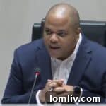 Johnson Vows Dallas Property Tax Cut Before August Budget Hearings 3 Dallas Mayor Eric Johnson addresses an audience.