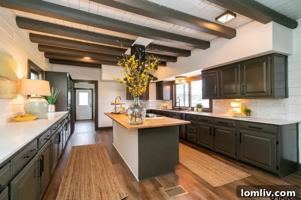 Elegant dining area connecting to the living space, ideal for entertaining