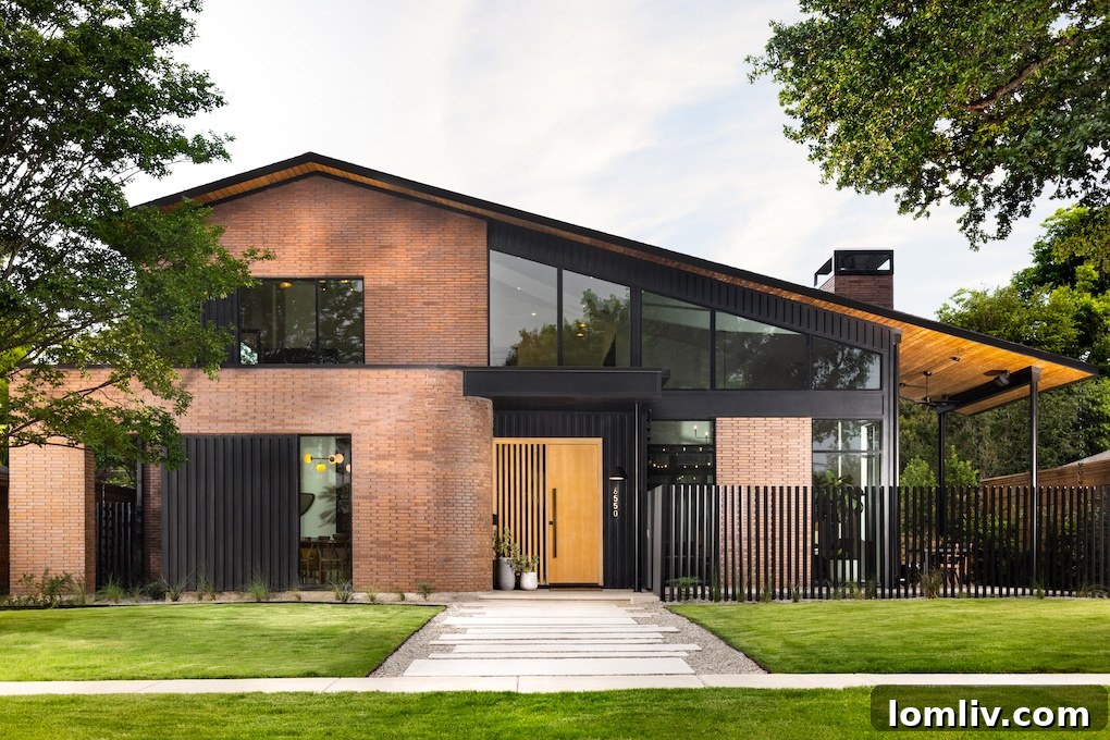 Maestri Studio's contemporary design in East Dallas, 'Garden Jewel,' featured on the AIA Dallas Tour of Homes.