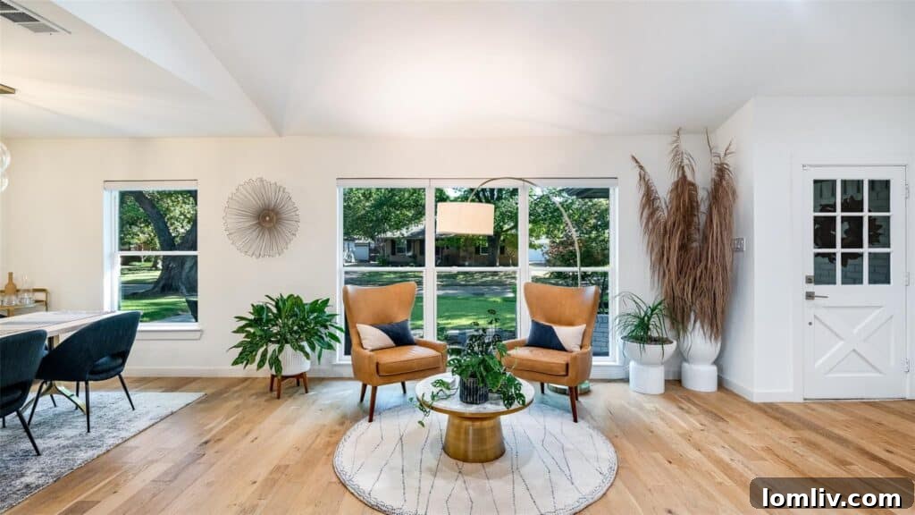 Your Cozy Lakeside Haven Awaits 4 Luxurious outdoor dining and entertaining space on the custom backyard deck