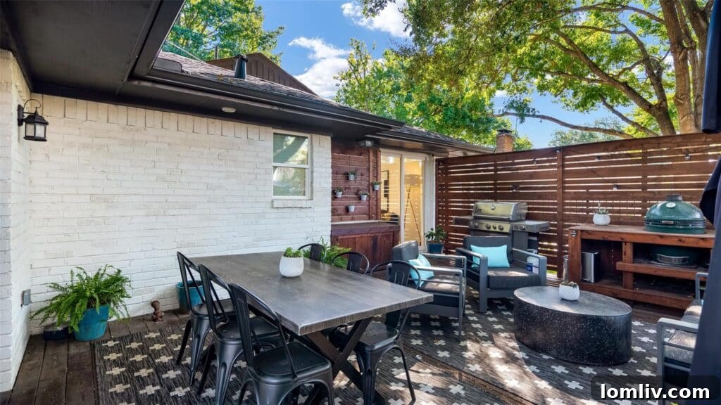 Your Cozy Lakeside Haven Awaits 9 Charming street view of the East Dallas neighborhood with mature trees
