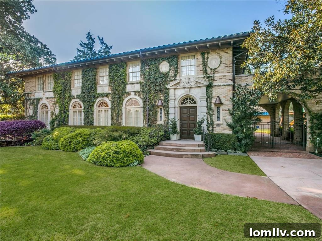 Geoffroy van Raemdonck and Alvise Orsini's former Lakewood home