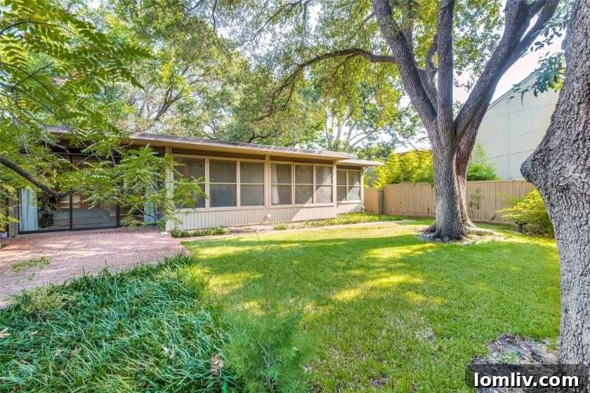 Exterior architecture of 3909 Euclid Ave