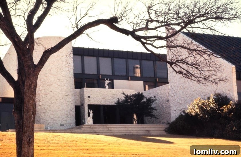 Dallas's 6 Most Grisly Murder Scenes 16 Aerial view of the Stonegate Mansion