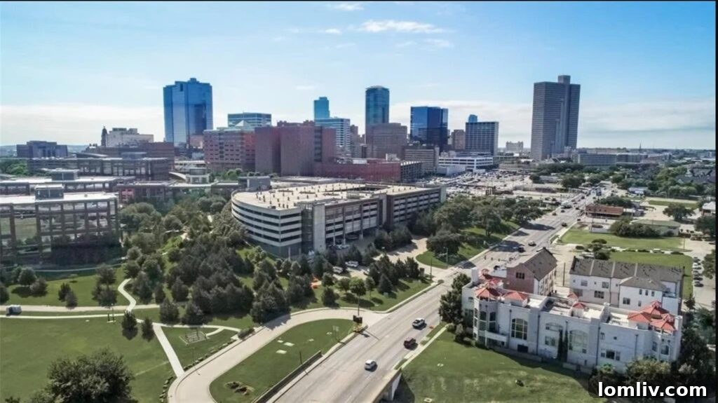 Rooftop Deck with 180-Degree River Views in Downtown Fort Worth