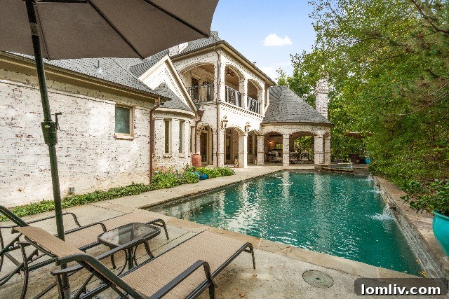 Luxury Pool Hogan's Glen