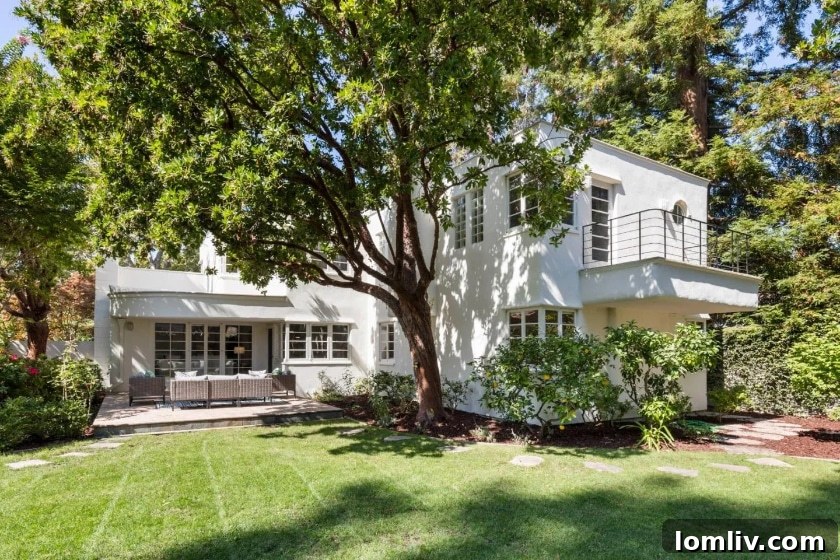 A high-value vintage Streamline Moderne home at 450 N. California Ave. in Palo Alto.