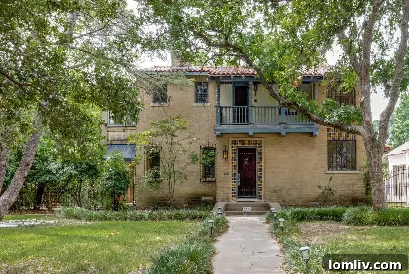 7226 Lakewood Blvd. a historic Clifford Hutsell home before its demolition in Dallas