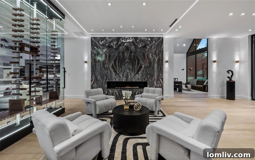 Elegant dining area in a contemporary Dallas home