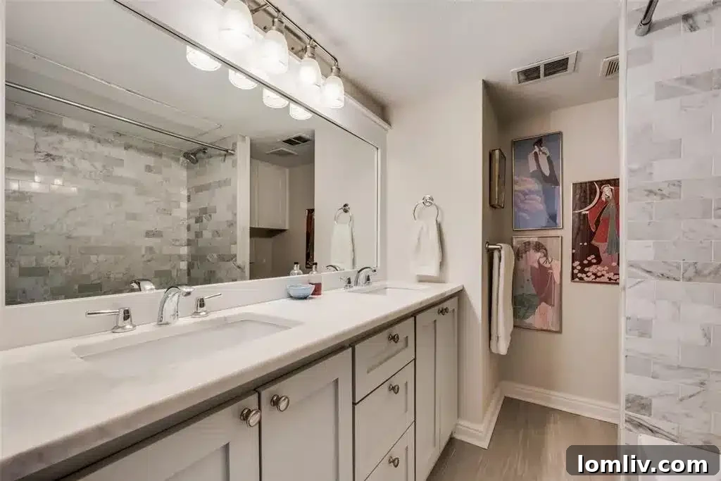 East Dallas Condo Living Area