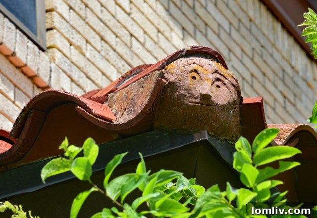 Lost Carved Details of Buckner House (Photo: Mimi Perez for CandyDirt.com)