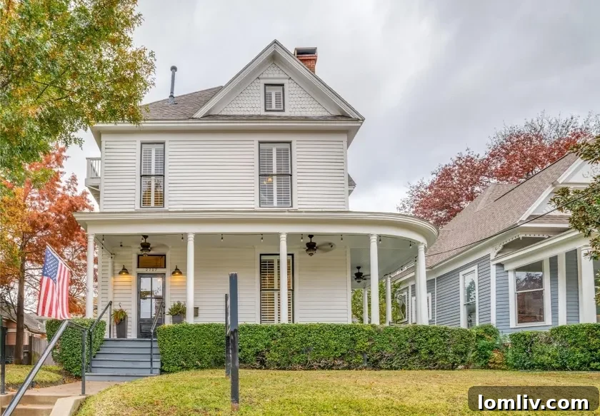 Historic home at 2707 Hibernia St in State Thomas District